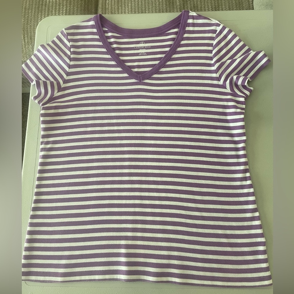 Lands End short sleeve tshirt, like new